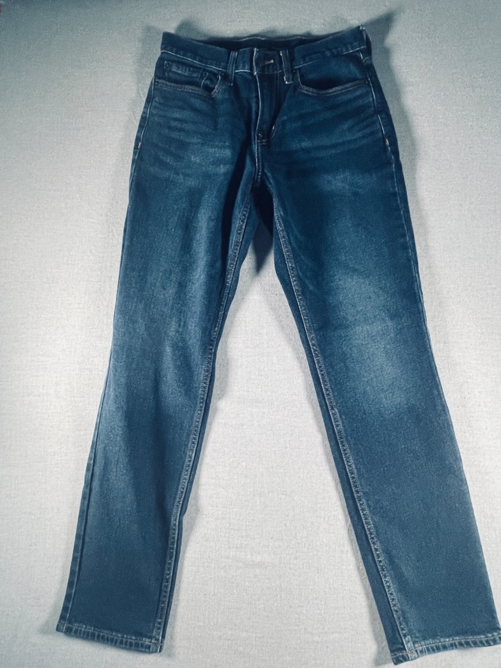 Old Navy Men’s Athletic Taper Dark Wash Jeans 30x32 Like New